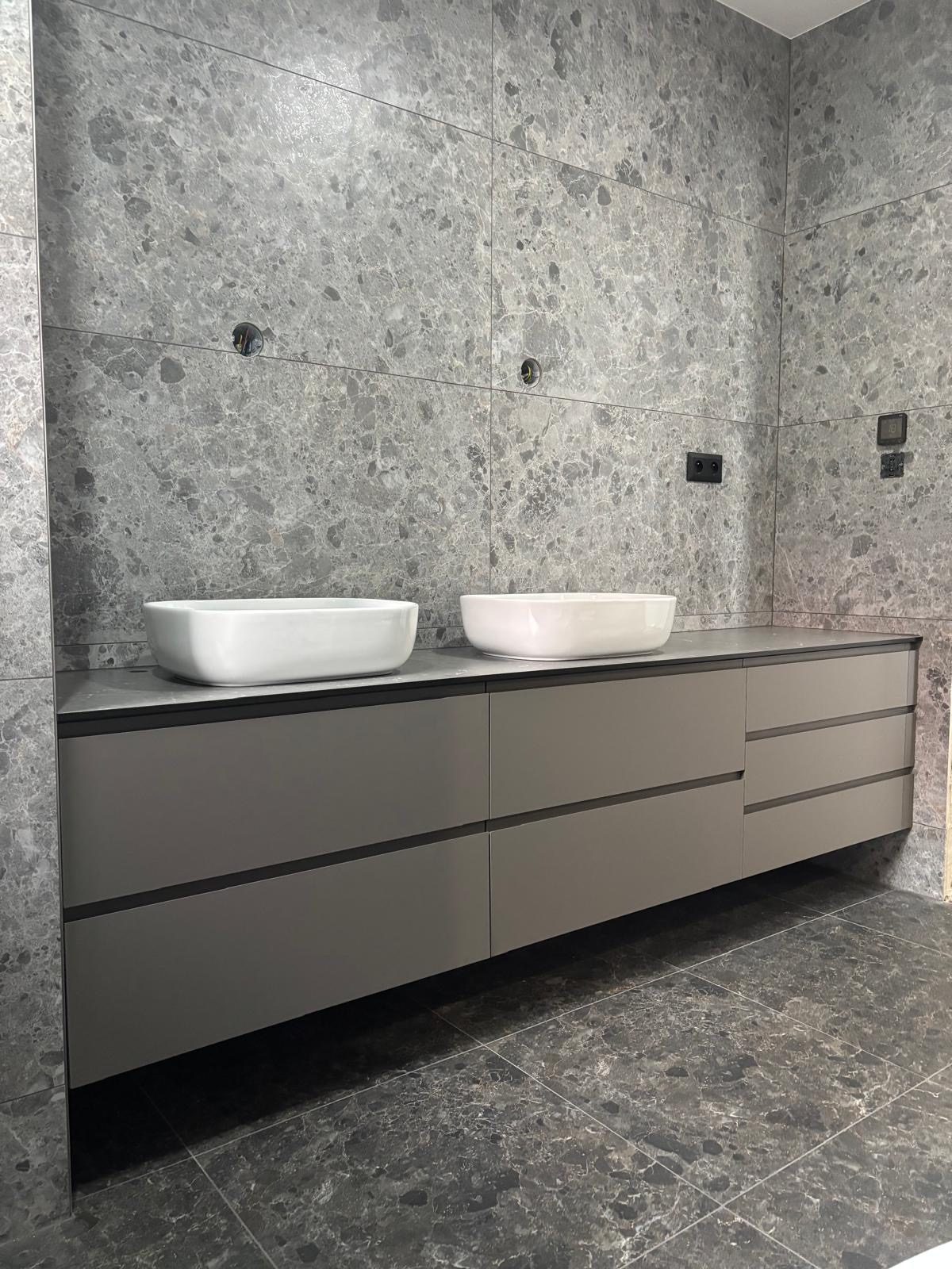 Kúpeľňové skrinky